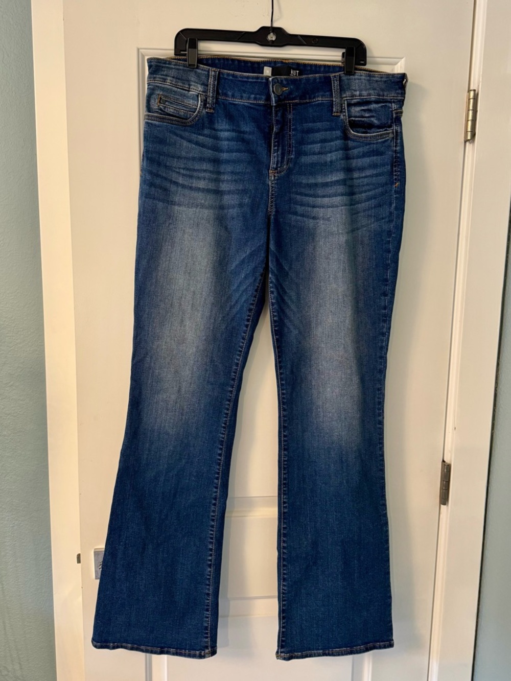 KUT from the Kloth Bootcut Natalie Jeans Size 16